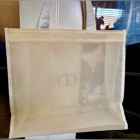 Deal Alert- Christian Dior large tote & matching pouch a mesh bag combo NEW - Picture 3 of 5